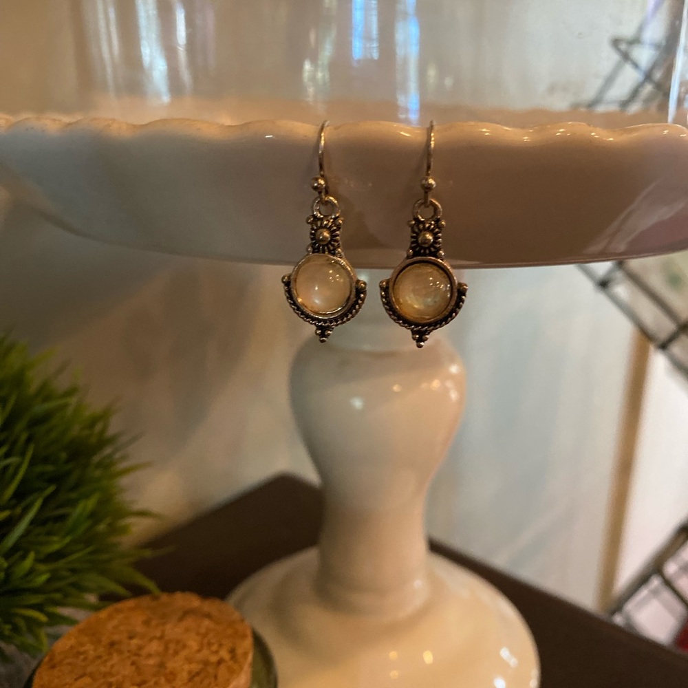 Boho dangle earrings - Picture 3 of 3
